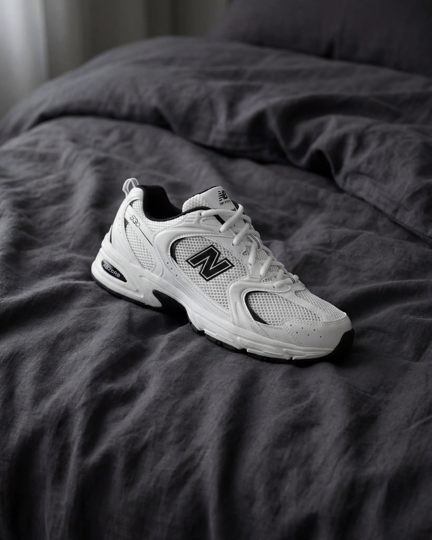 New Balance 530 White Black Details