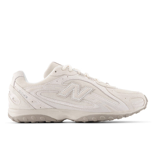 New Balance 204L Off White